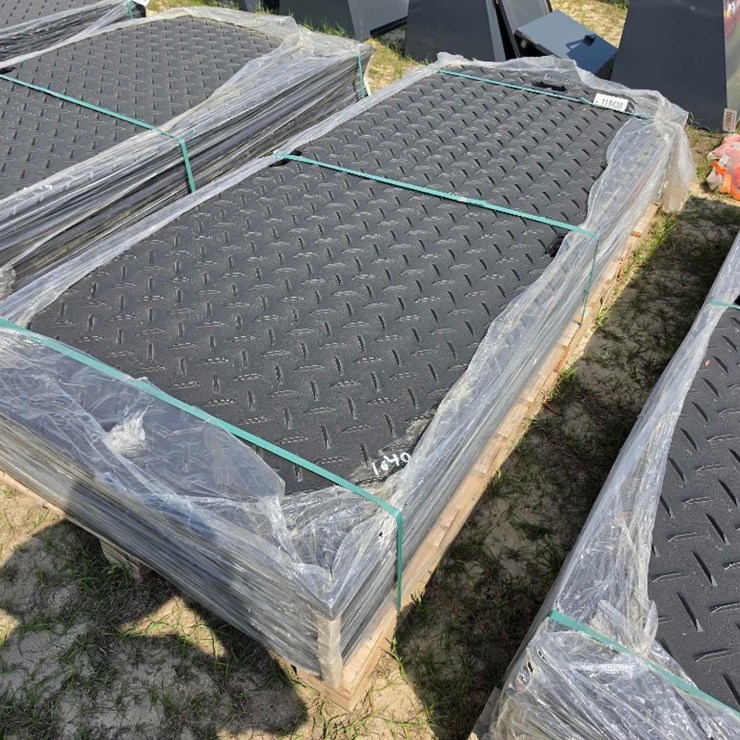 - ABSOLUTE - (15) NEW GROUND PROTECTION MATS