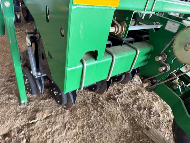 #40294-•-great-plains-2520-25'-grain-drill-image-124