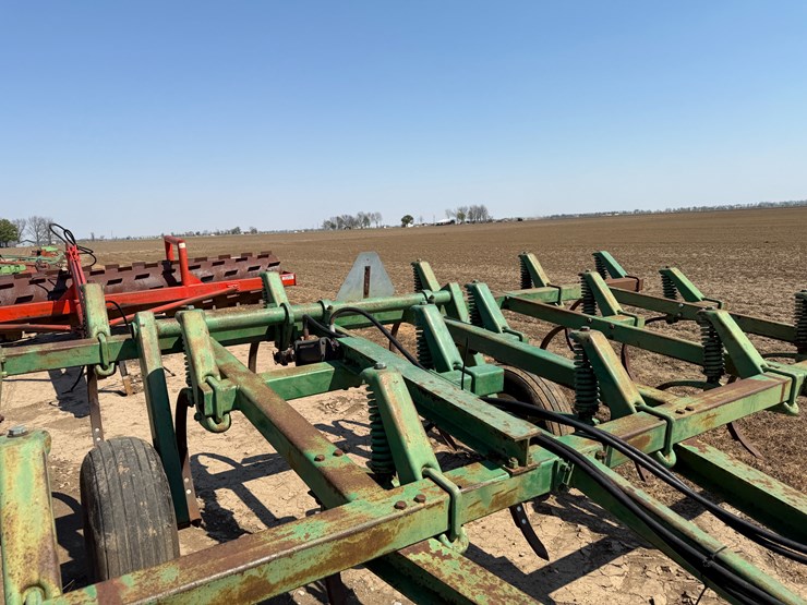 #40325-•-20'-chisel-plow-image-40