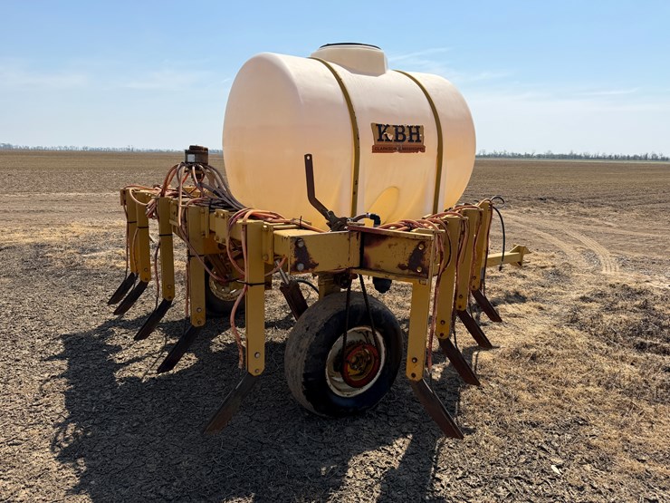 #40307-•-kbh-12-row-24"-500gal-knife-applicator-image-3