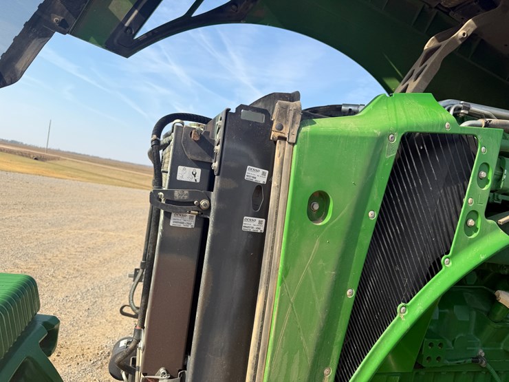 2017-john-deere-8320r-image-48