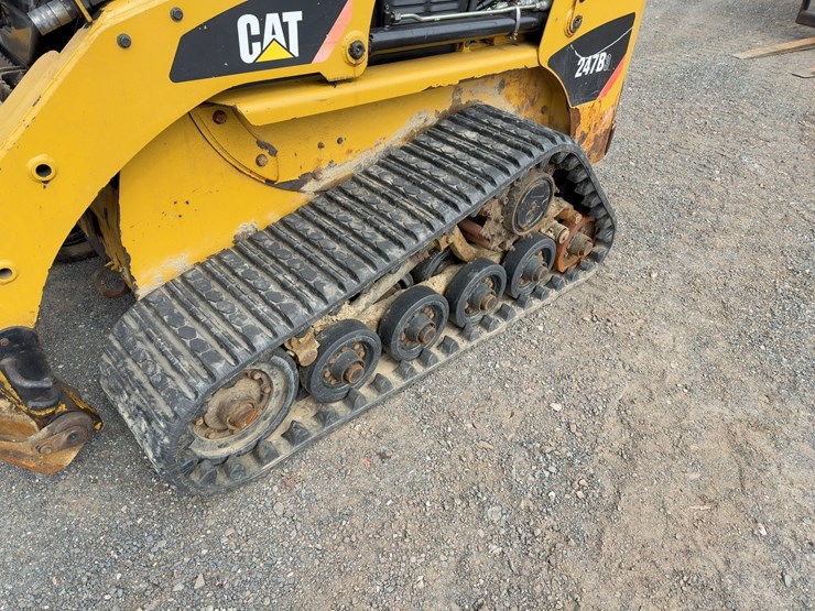 2014-caterpillar-247b3-image-15