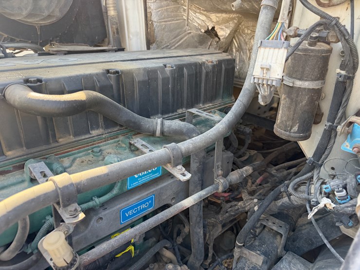 #40279-•-2007-volvo-vnl-t/a-daycab-truck-tractor-vin:-4v4nc9gg97n446542-image-46