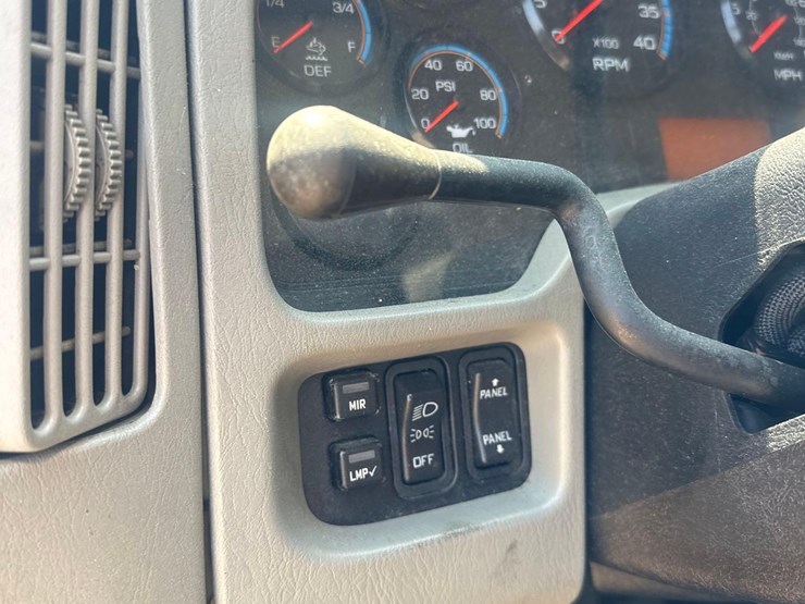 2018-international-4300-sba-image-29