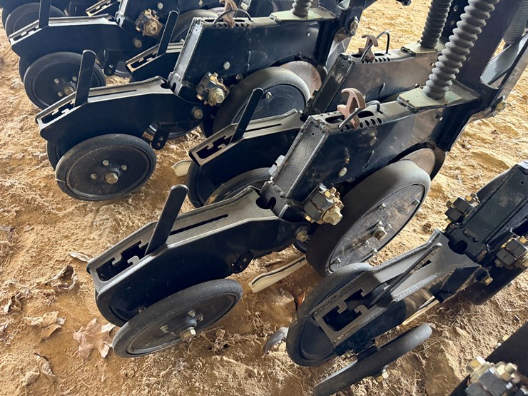 #40294-•-great-plains-2520-25'-grain-drill-image-29