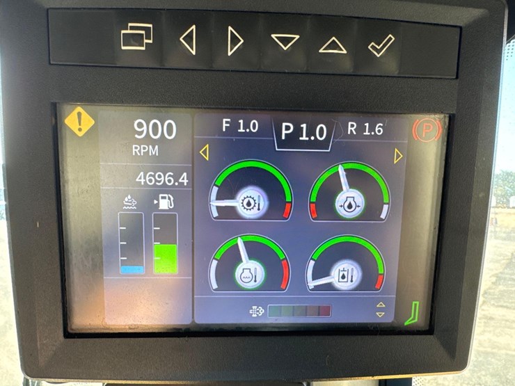 2021-deere-850l-wlt-image-25