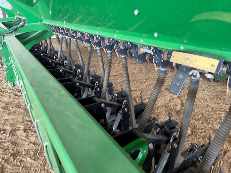 #40294-•-great-plains-2520-25'-grain-drill-image-96