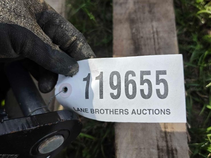 --absolute---new-excavator-quick-hitch-image-4