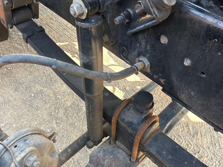 2000-mack-ch613-image-36