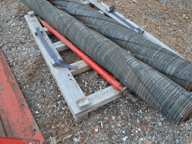 new-idea-haybine-parts-and-rollers-image-4