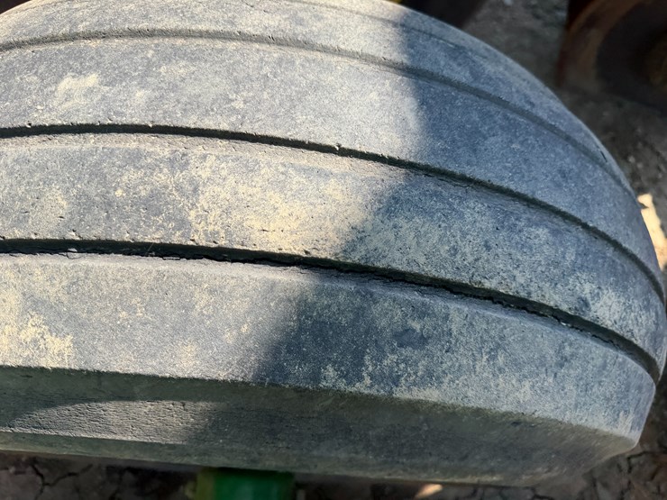 john-deere-2623-image-8