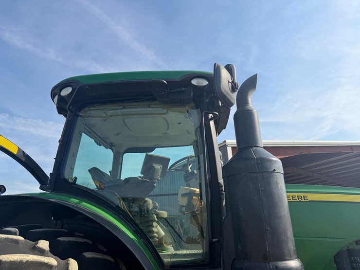 2017-john-deere-8320r-image-38