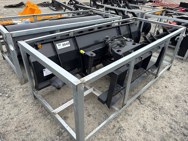 #2049-•-unused-jct-84"-skid-steer-dozer-blade-inv#-40784-image-1
