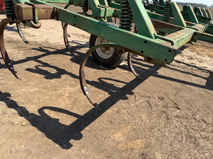 #40325-•-20'-chisel-plow-image-46