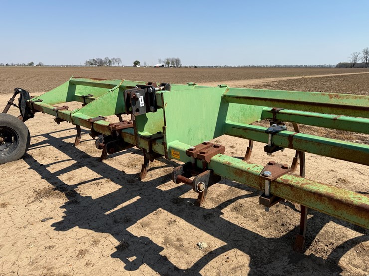 #40333-•-bigham-brothers-23'-chisel-plow-image-30