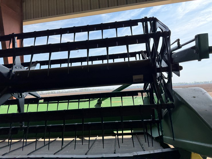 2014-john-deere-30-image-32