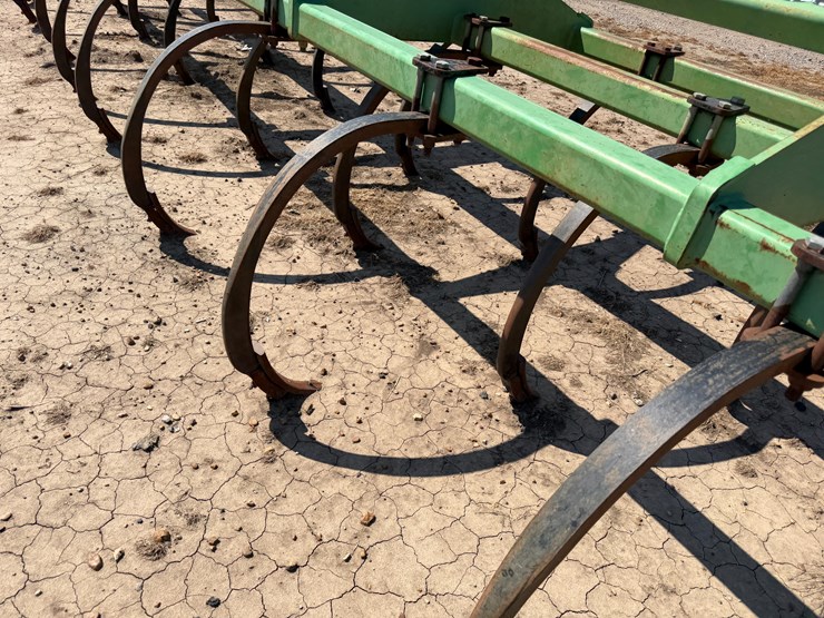 #40333-•-bigham-brothers-23'-chisel-plow-image-14