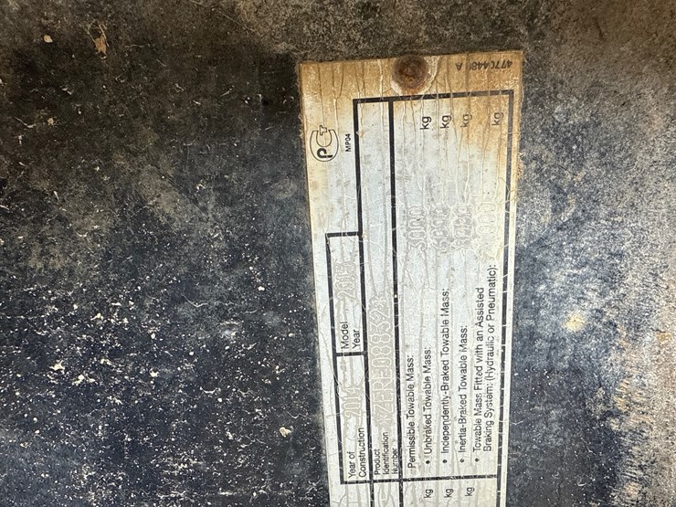 2015-new-holland-t8.410-image-36