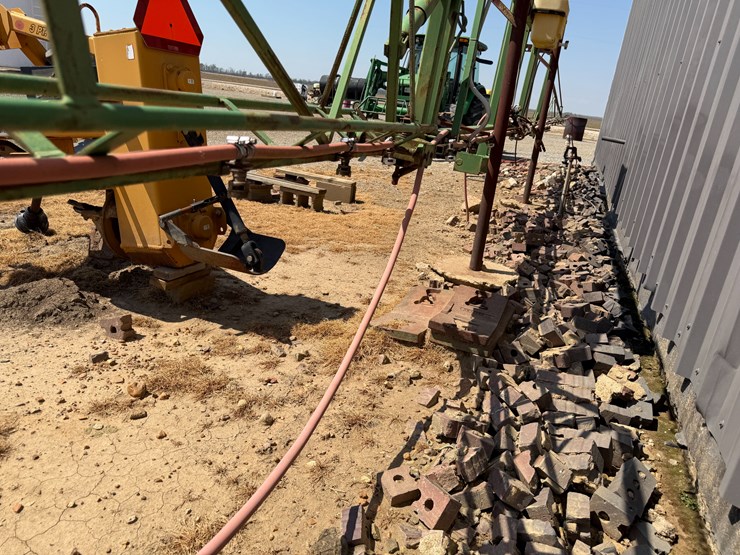 #40336-•-54'-spray-boom-image-34