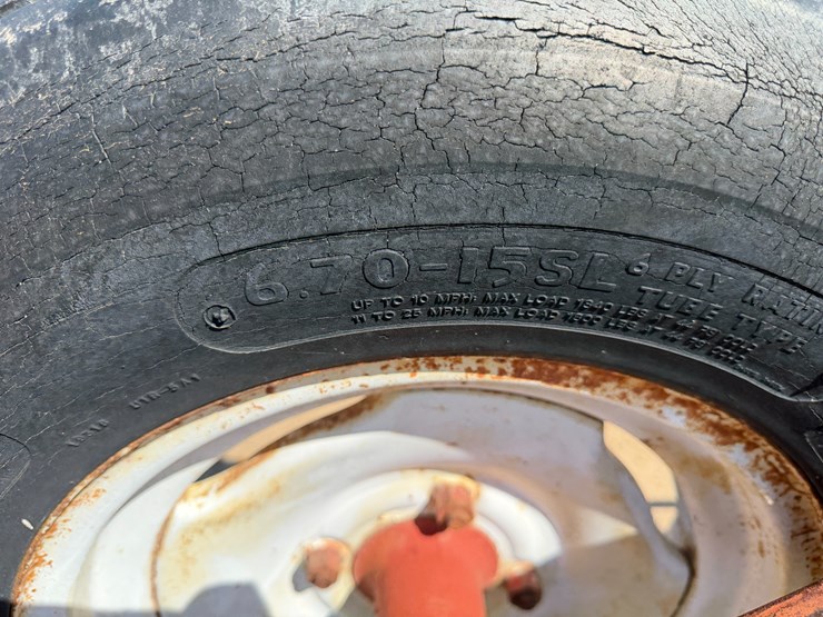 #40331-•-8-row-38"-cultivator-image-5