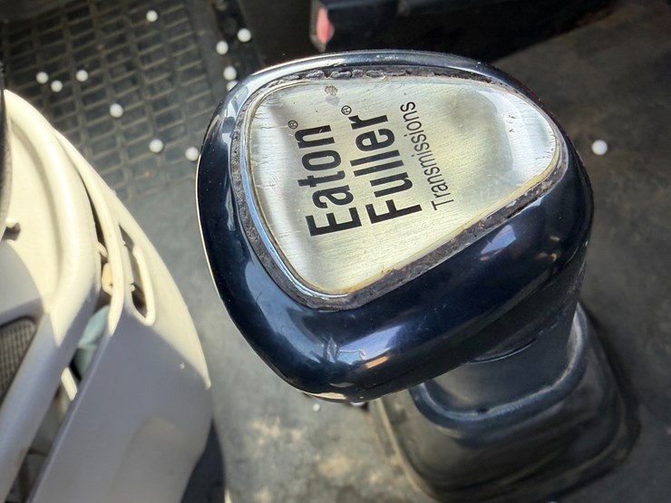 #40279-•-2007-volvo-vnl-t/a-daycab-truck-tractor-vin:-4v4nc9gg97n446542-image-76