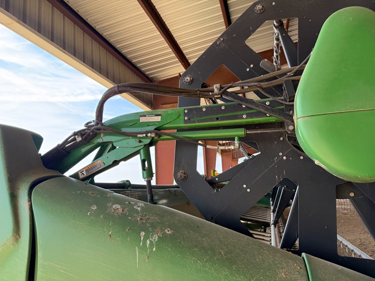 2014-john-deere-625d-image-56