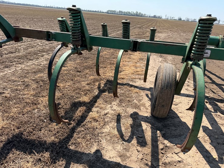 #40325-•-20'-chisel-plow-image-23