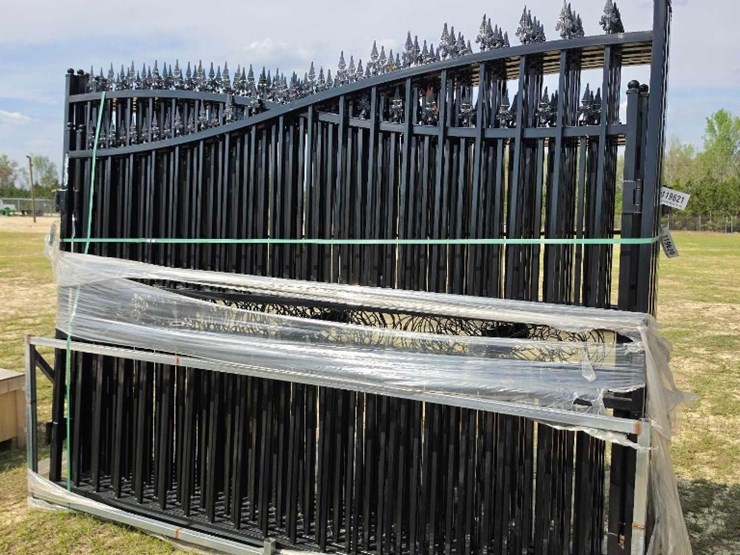 --absolute---new---double-black-iron-gates-image-2