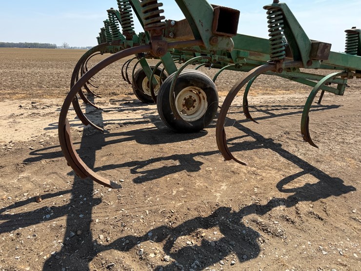 #40325-•-20'-chisel-plow-image-50