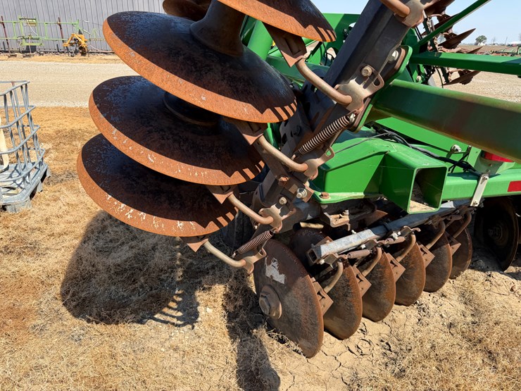 john-deere-2623-image-22