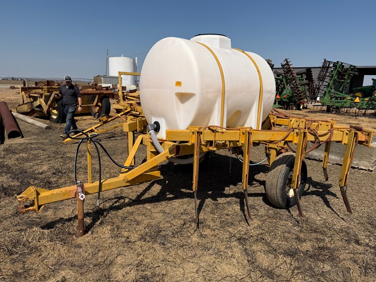 #40307-•-kbh-12-row-24"-500gal-knife-applicator-image-1