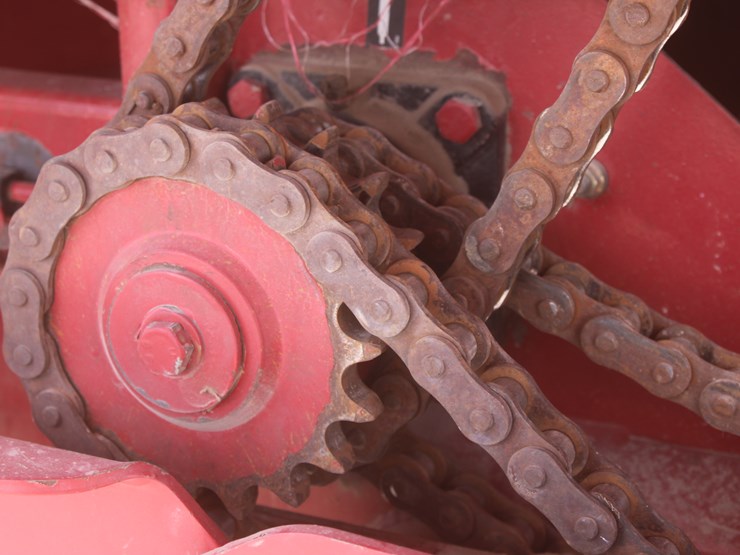 new-holland-br7090-image-32