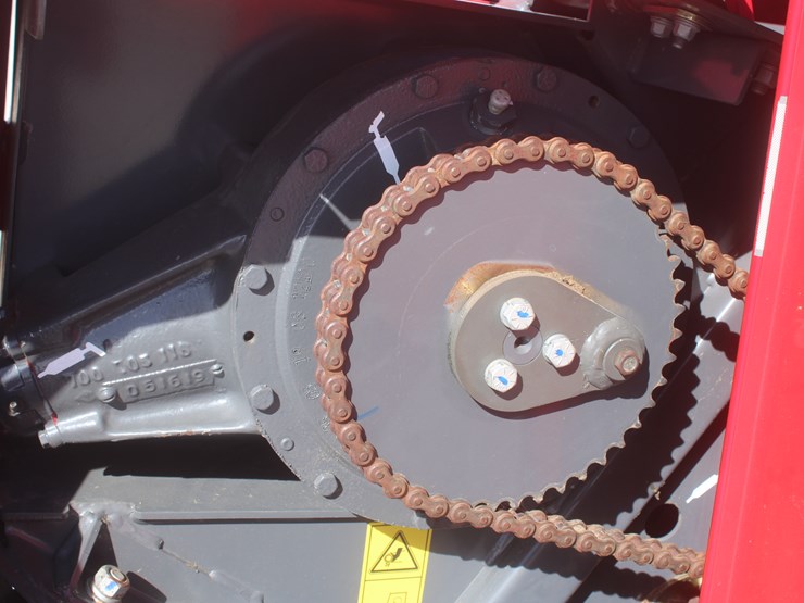 2020-massey-ferguson-1840-image-23