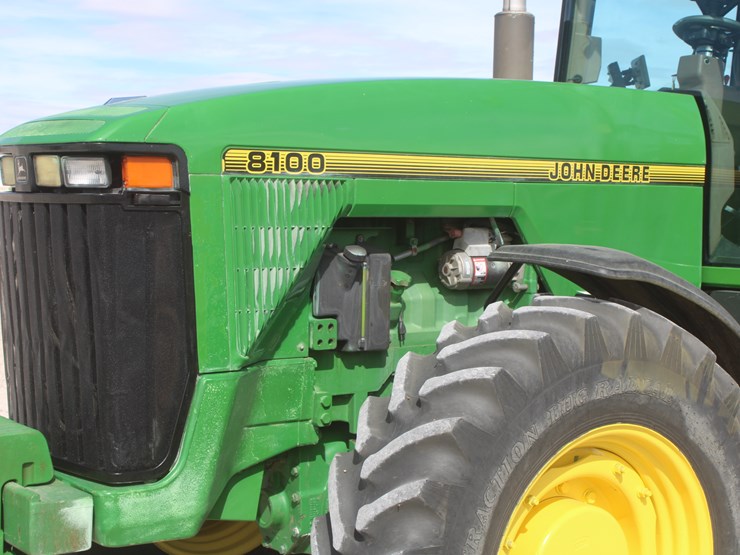john-deere-8100-image-19