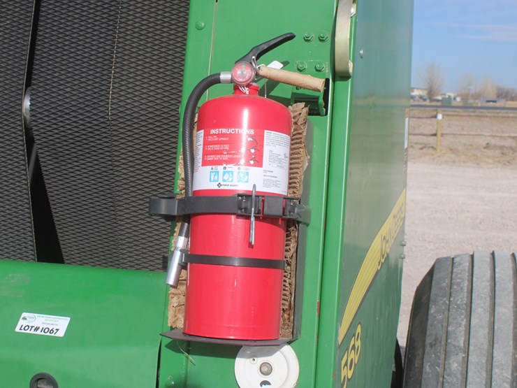 john-deere-568-image-24