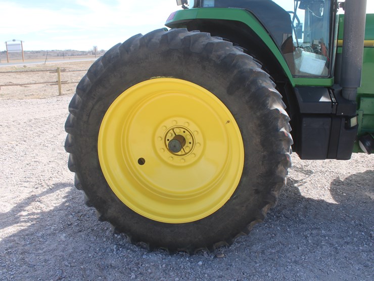 john-deere-8100-image-50