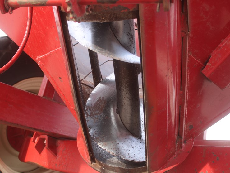 united-farm-tools-760-image-25