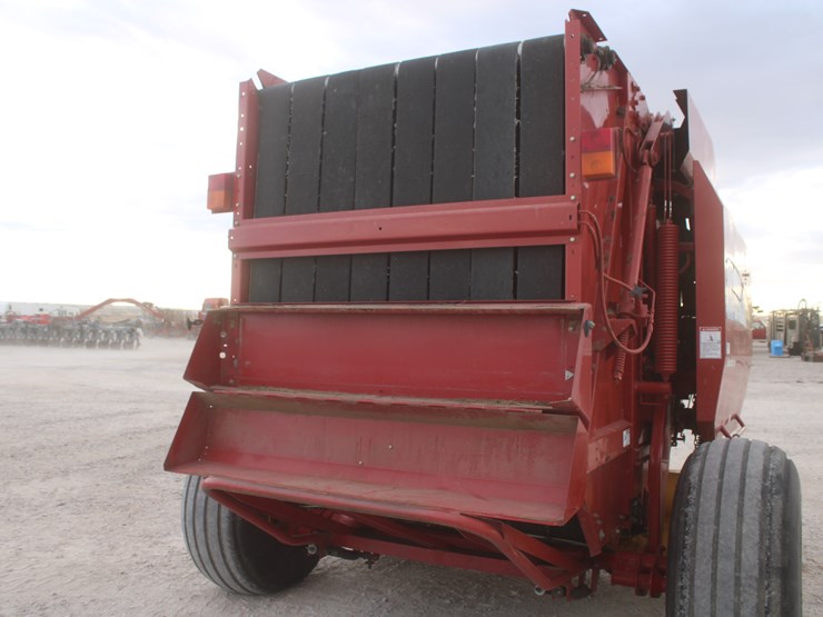 new-holland-br7090-image-43