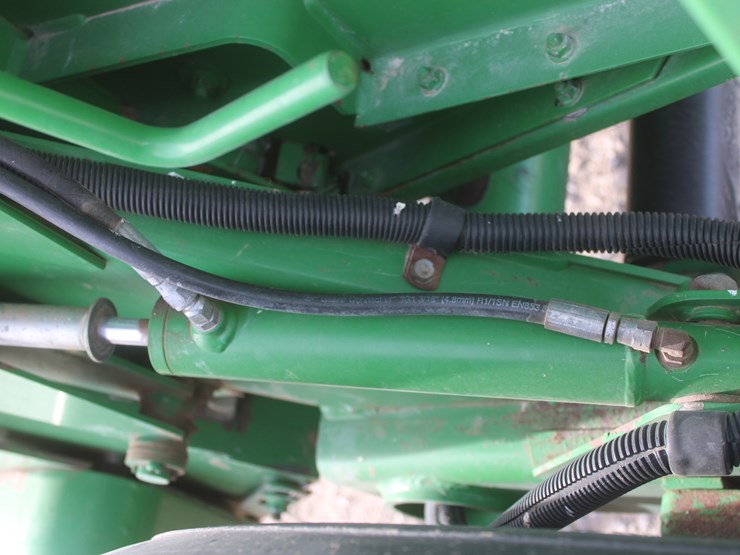 john-deere-568-image-41