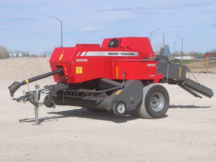 2020-massey-ferguson-1840-image-1