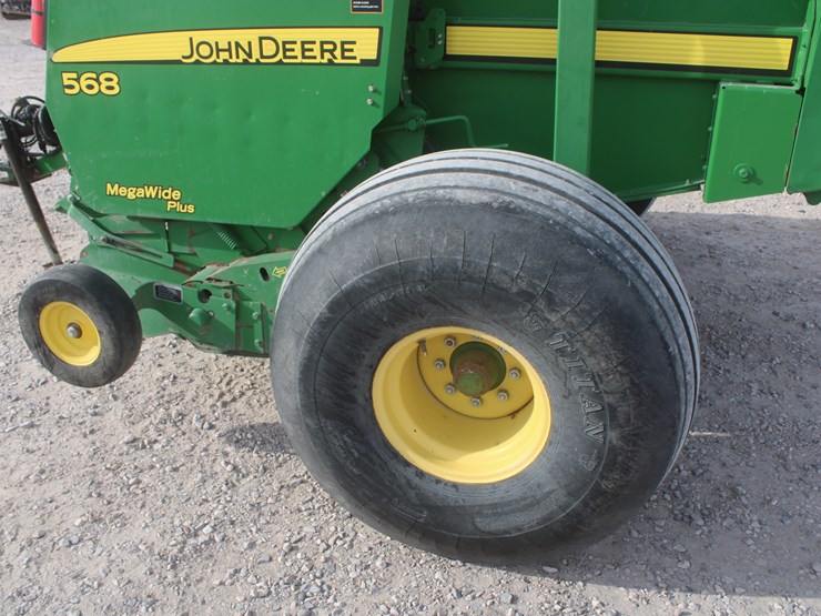 john-deere-568-image-35