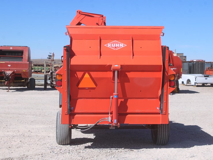 2015-kuhn-primor-4270m-image-5