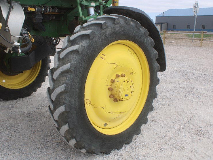 john-deere-4730-image-34