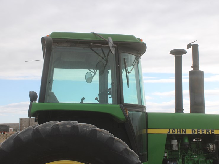 1985-john-deere-4650-image-65