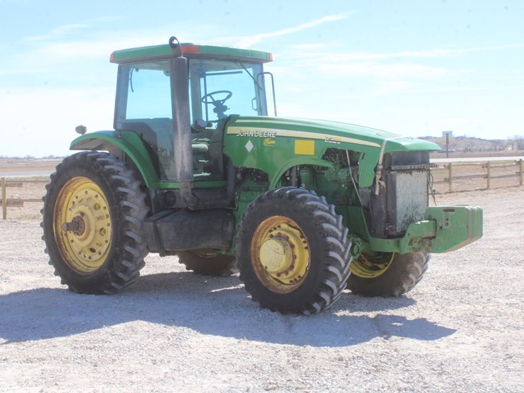 john-deere-8220-image-8
