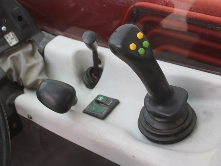 2002-manitou-mlt633-image-34