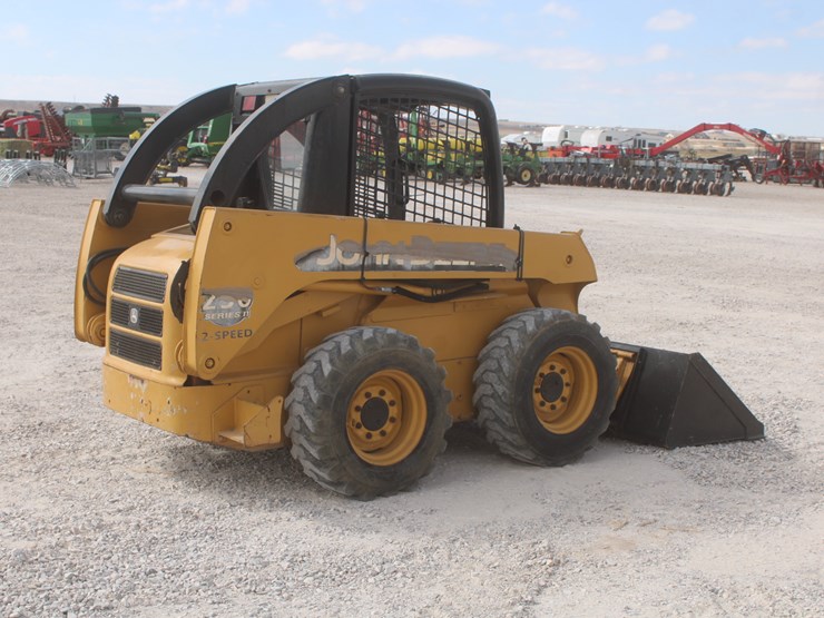 john-deere-250-image-4