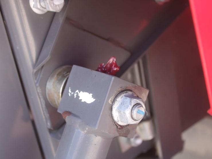 2020-massey-ferguson-1840-image-47