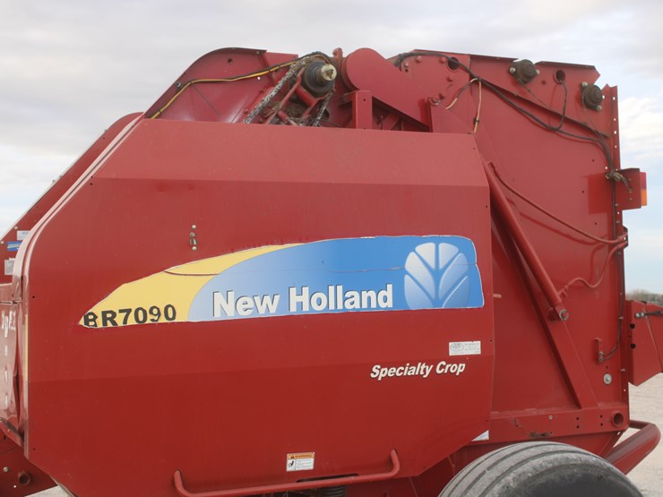new-holland-br7090-image-23