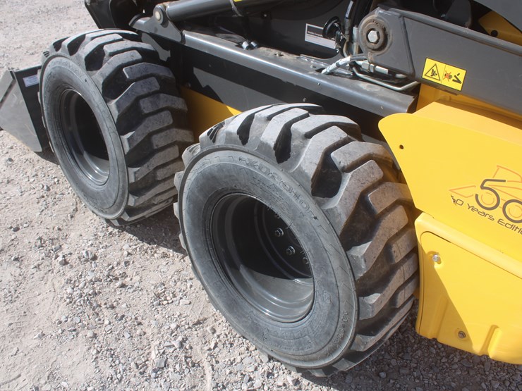 2021-new-holland-c327-image-20